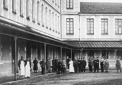 14 18 Hopital 29 Lycee 002