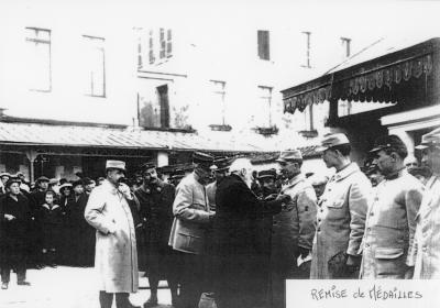1915 Remise Medailles 012