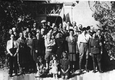 1944 Liberation Chez Pierre Bobe A Berneuil 002